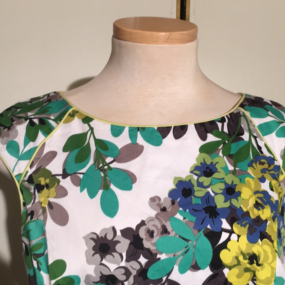 London Style Collection Spring Dress - Picture 2 of 8